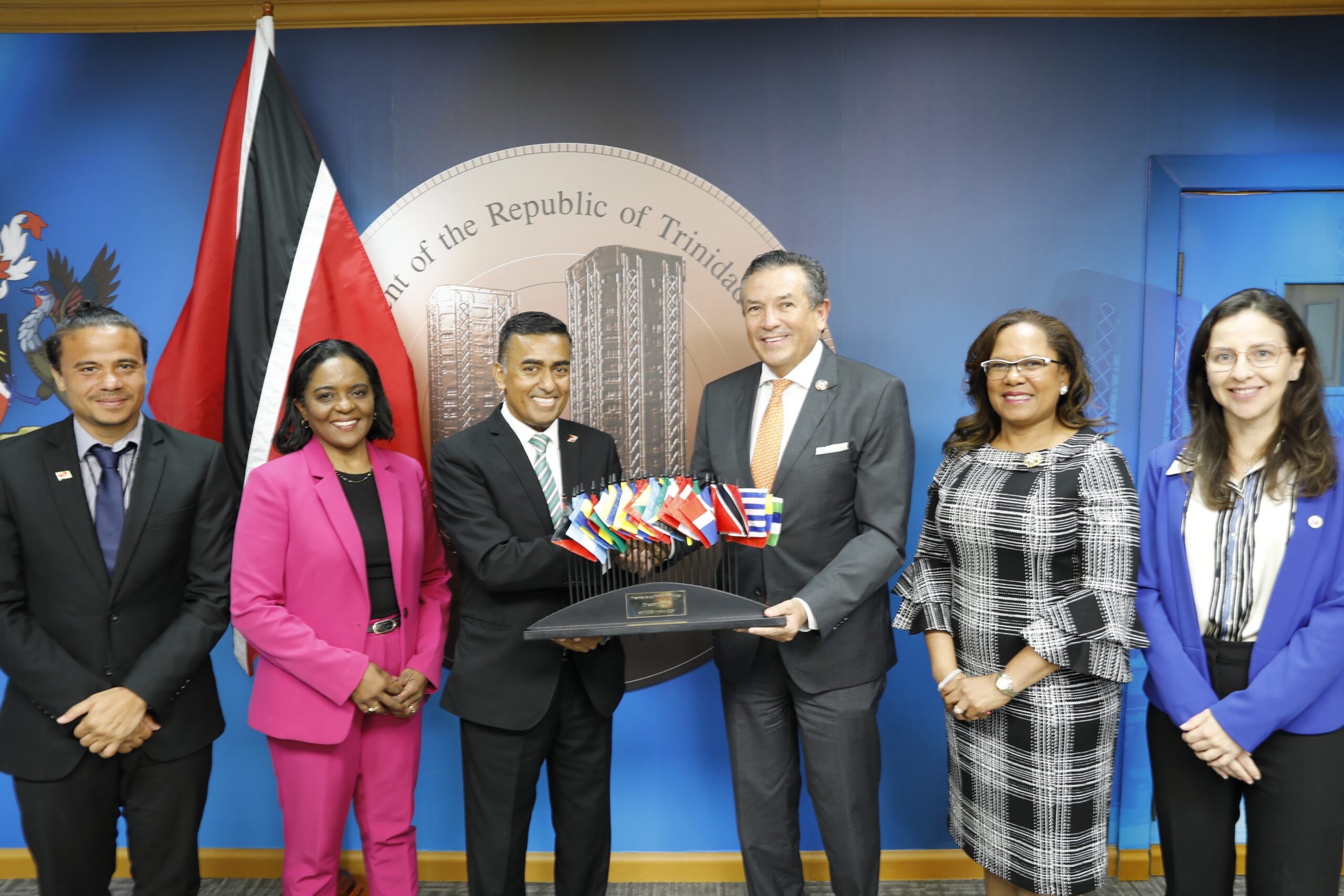 Minister of Finance and CAF in Introductory Meeting